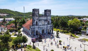 Tour Gành Đá Dĩa – Nhà thờ Mằng Lăng – Đầm Ô Loan – Bãi Xép